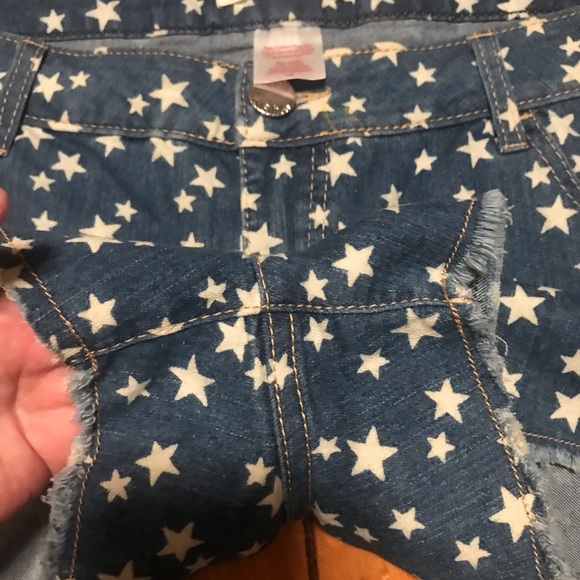 No Boundaries denim jean blue shorts with white stars size 17 - Picture 3 of 8